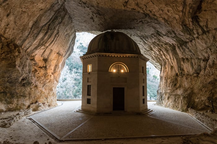 DH Villas - Le Marche tra natura e spiritualità