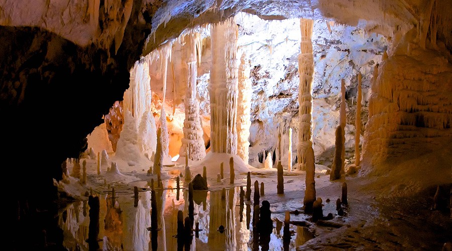 DHvillas-Grotte di Frasassi-1