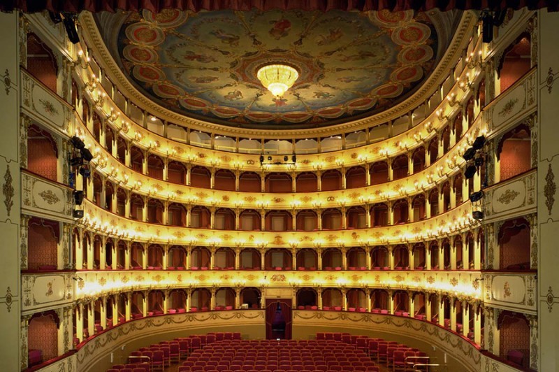 DHvillas-Teatro Rossini - Pesaro